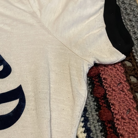 Disney's Lilo & Stitch "Stay Weird" Stitch T-shirt - XXL - Picture 5 of 6